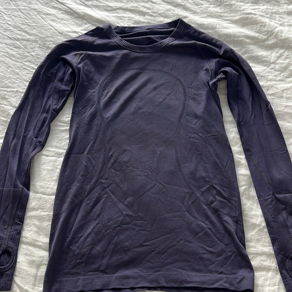 Lululemon Size 6 Purple Ling Sleeve